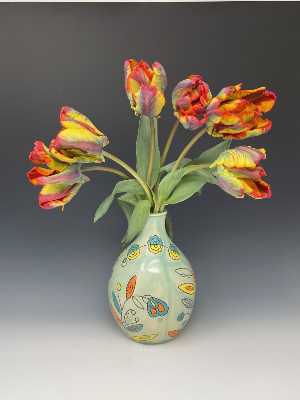 Maria Andrade Troya finished pot, vase with flowers, surface design Maria Andrade Troya finished pot, vase with flowers, surface design